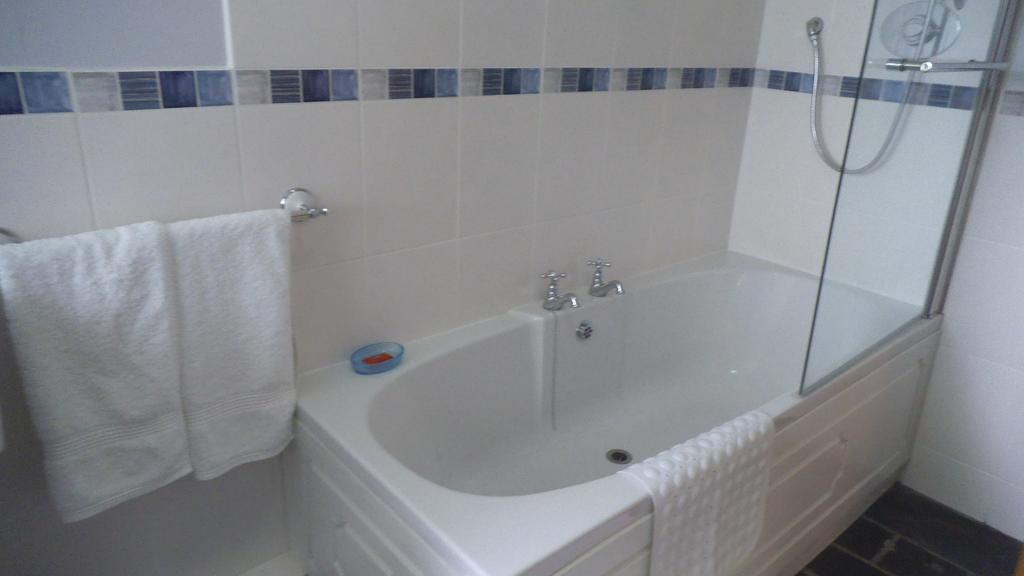The Oaks Witheridge Room photo